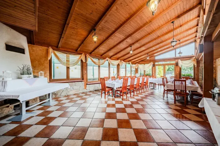 Prodej restaurace, Jablunkov, 752 m2