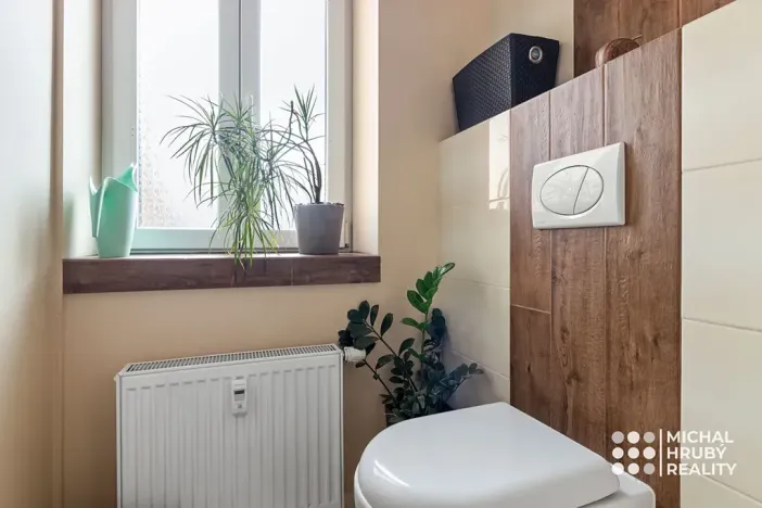 Prodej bytu 2+kk, Ostrava, Vrázova, 79 m2