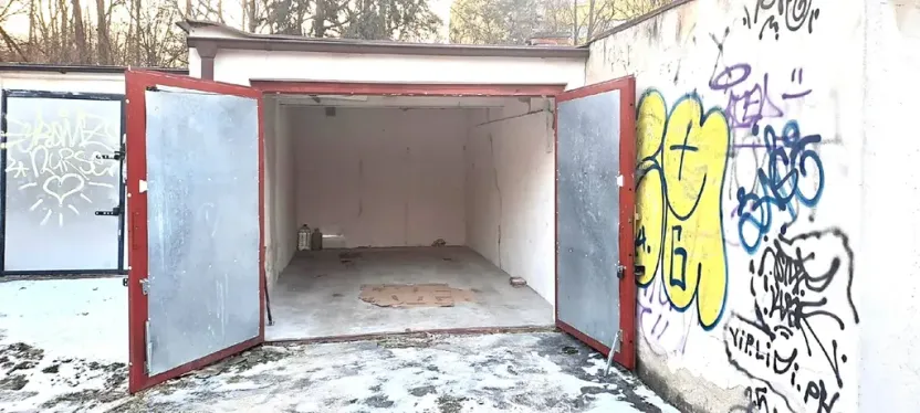 Prodej garáže, Praha, Družstevní ochoz, 18 m2