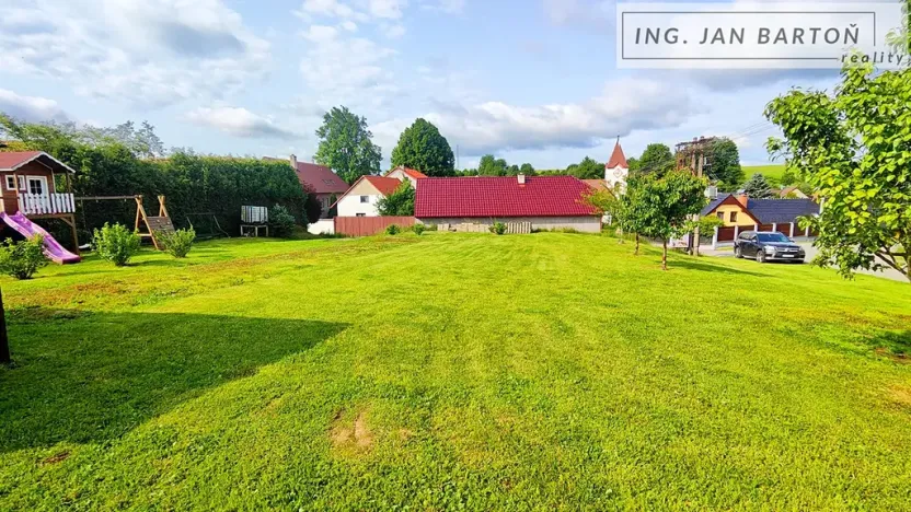 Prodej pozemku pro bydlení, Jersín, 1008 m2