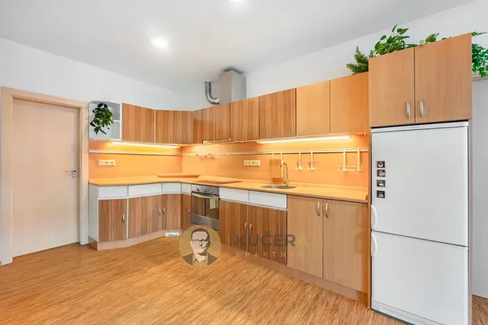 Prodej zemědělské usedlosti, Lichnov, 672 m2