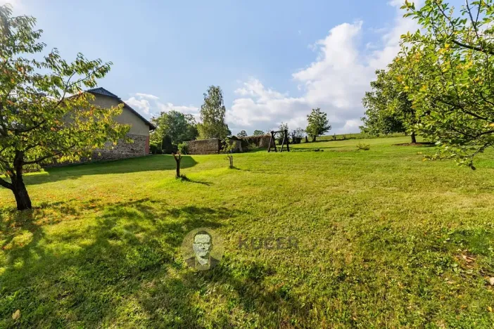 Prodej zemědělské usedlosti, Lichnov, 672 m2