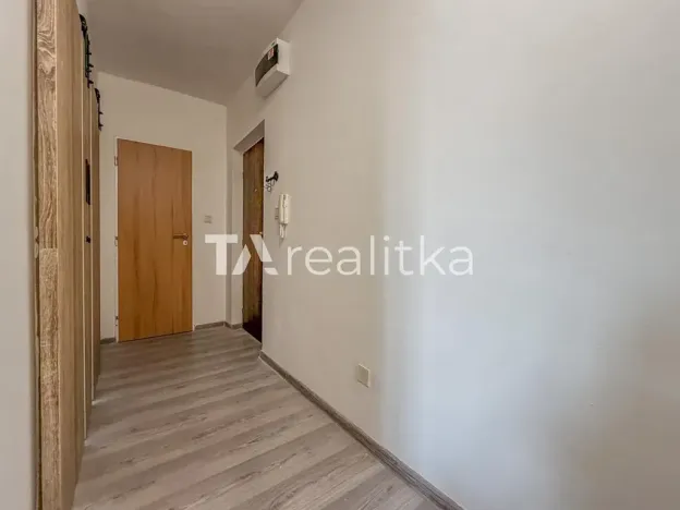 Pronájem bytu 1+1, Orlová, Masarykova třída, 40 m2