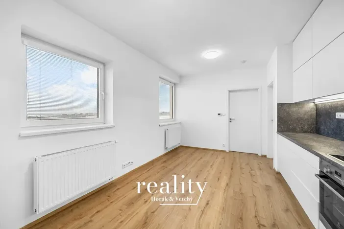 Pronájem bytu 2+kk, Znojmo, Smutného, 39 m2