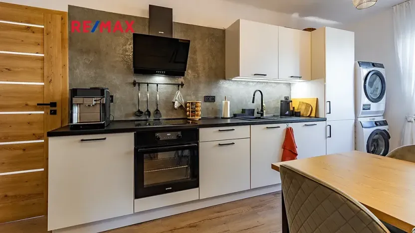 Prodej bytu 2+1, Benešov nad Ploučnicí, Sokolský vrch, 57 m2