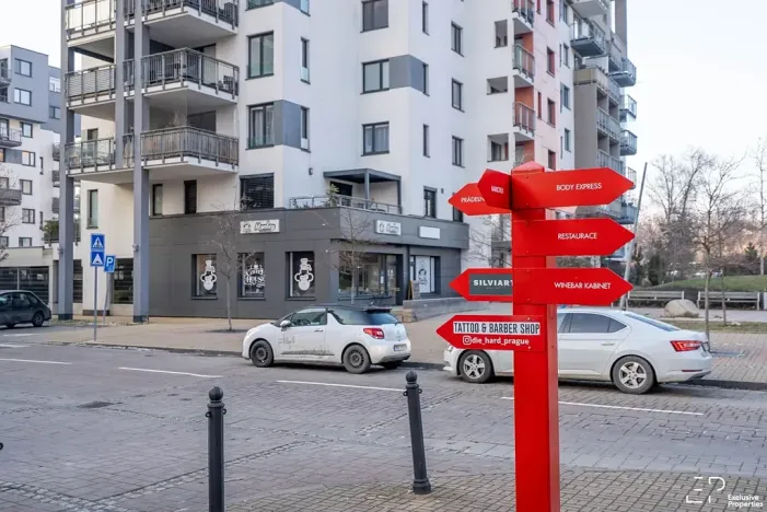 Pronájem bytu 4+kk, Praha - Vysočany, Pod Harfou, 82 m2