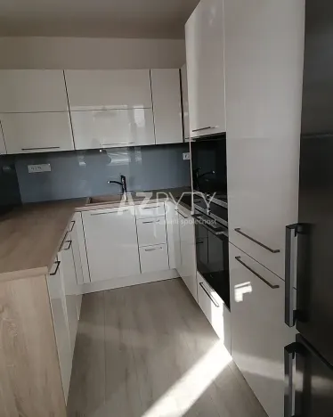 Pronájem bytu 2+kk, Praha - Bohnice, Toruňská, 68 m2