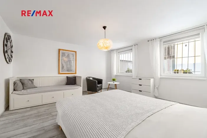 Prodej bytu 2+1, Praha - Karlín, Pernerova, 60 m2