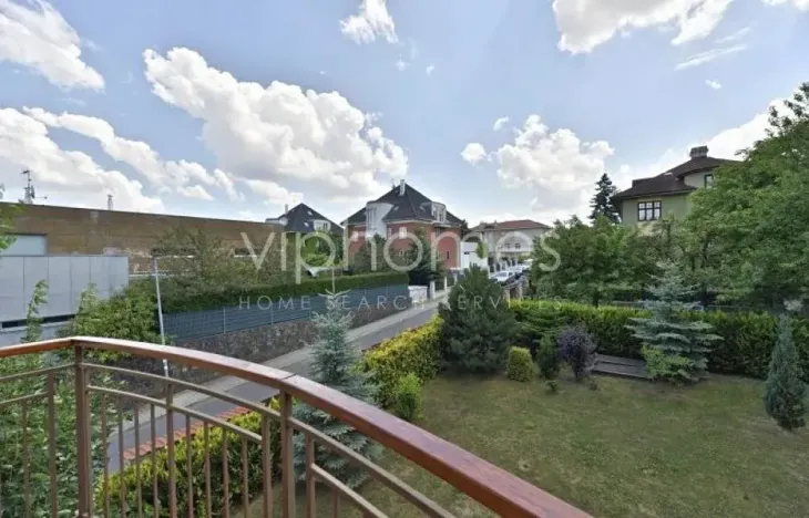 Pronájem vily, Praha - Břevnov, 316 m2