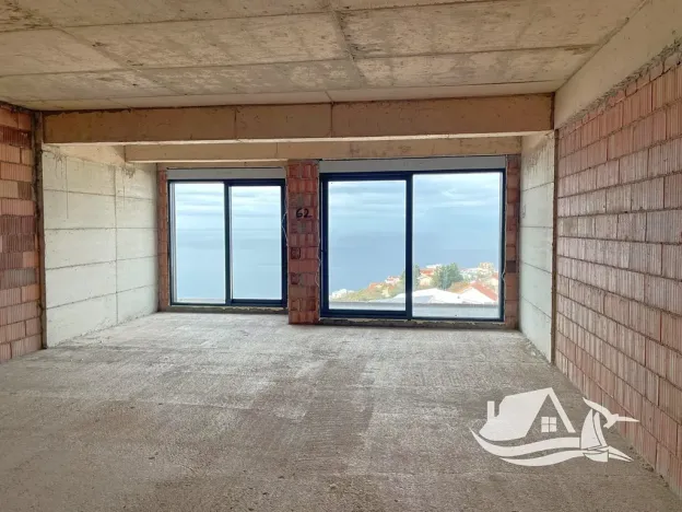 Prodej bytu 4+kk, Dobrá Voda, Černá Hora, 122 m2