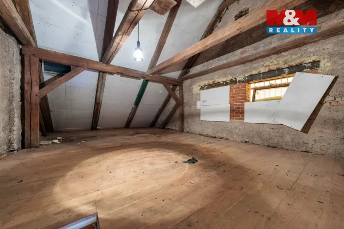 Prodej rodinného domu, Lázně Kynžvart, nám. Republiky, 151 m2