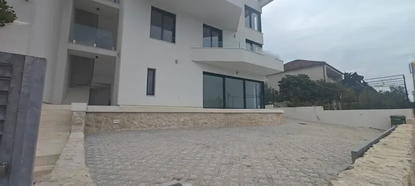Prodej vily, Zadar, Chorvatsko, Krešimirova obala, 242 m2
