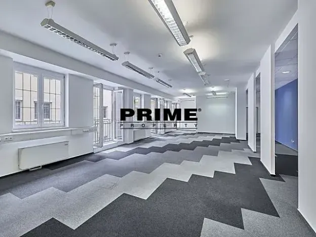 Pronájem kanceláře, Praha - Nové Město, Soukenická, 140 m2
