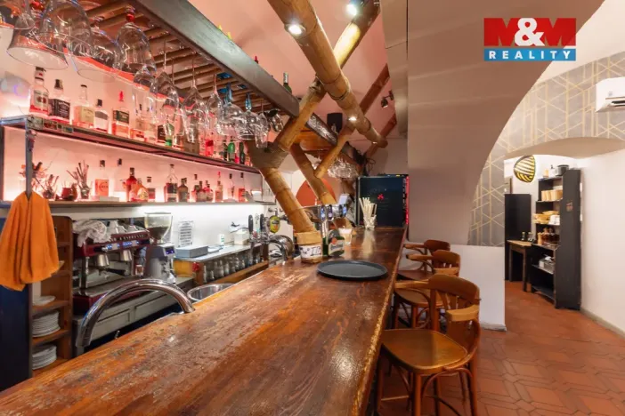 Pronájem restaurace, Praha - Staré Město, Smetanovo nábřeží, 295 m2