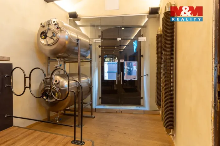 Pronájem restaurace, Praha - Staré Město, Smetanovo nábřeží, 295 m2