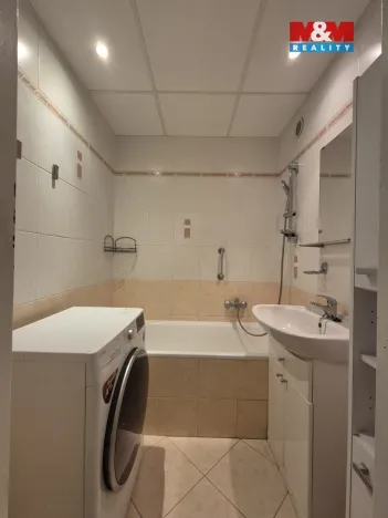 Prodej bytu 2+1, Třebíč - Nové Dvory, Novodvorská, 47 m2