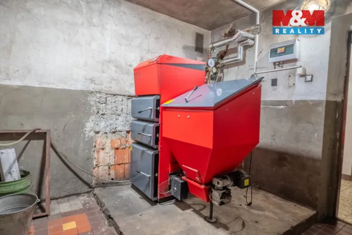 Prodej bytu 3+1, Sedlice, Sídliště 2, 82 m2