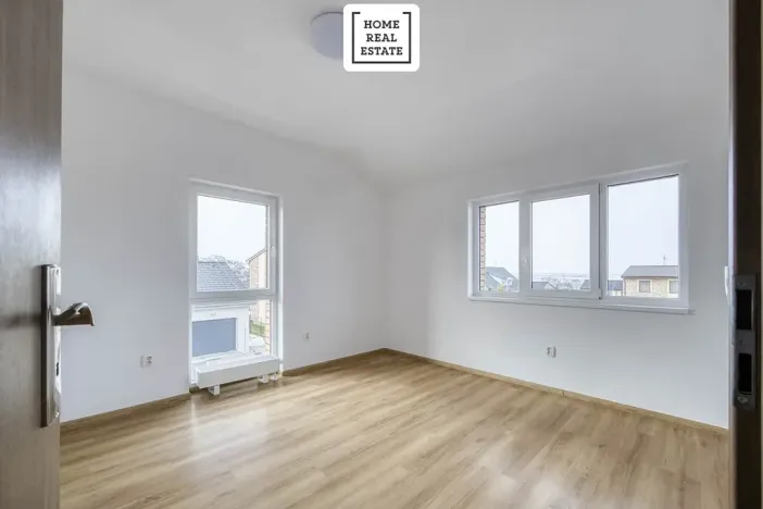 Pronájem vily, Stehelčeves, 120 m2