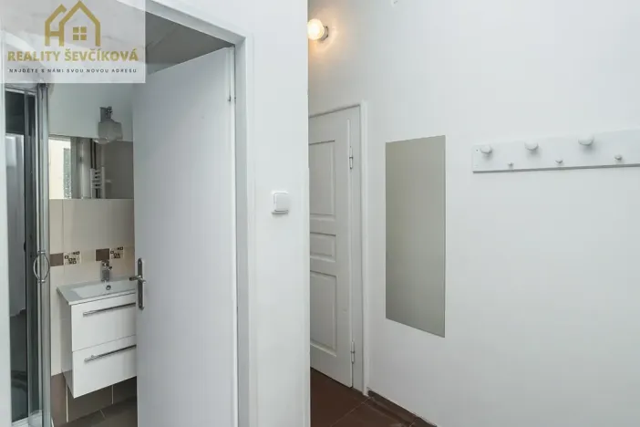 Prodej bytu 2+1, Hradec Králové, Pospíšilova, 69 m2