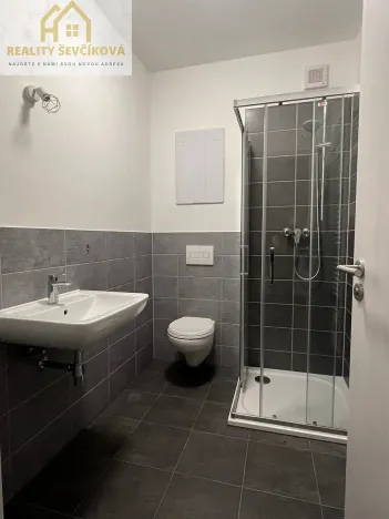 Pronájem bytu 1+kk, Hrochův Týnec, Nádražní, 25 m2