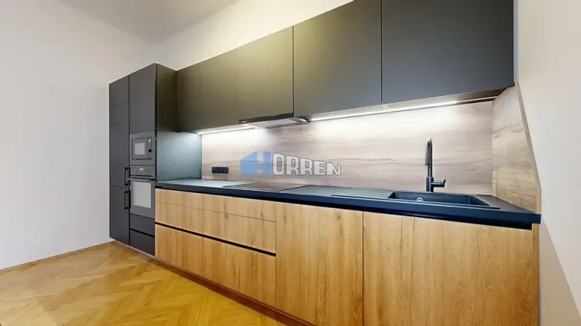 Pronájem bytu 5+1, Praha - Karlín, Pobřežní, 168 m2