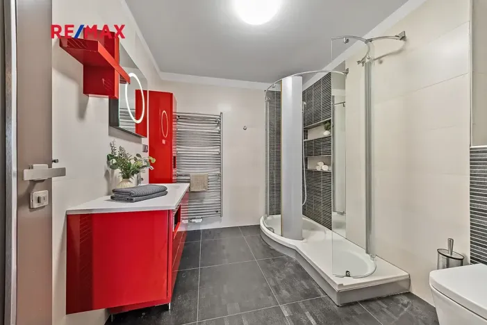 Prodej vily, Praha - Klánovice, Zádražanská, 330 m2