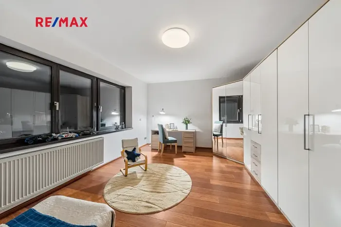 Prodej vily, Praha - Klánovice, Zádražanská, 330 m2