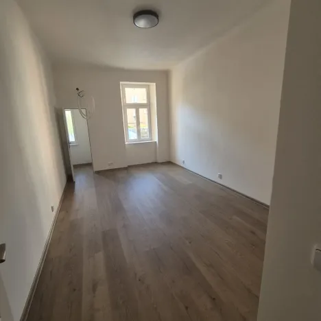 Pronájem bytu 2+kk, Praha - Strašnice, Věšínova, 50 m2