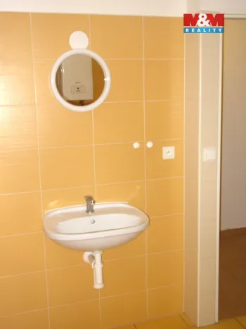 Pronájem bytu 2+kk, Tišnov, nám. Komenského, 54 m2