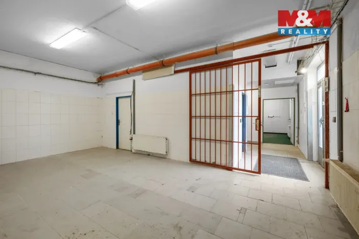 Pronájem obchodního prostoru, Kladno, Čechova, 174 m2