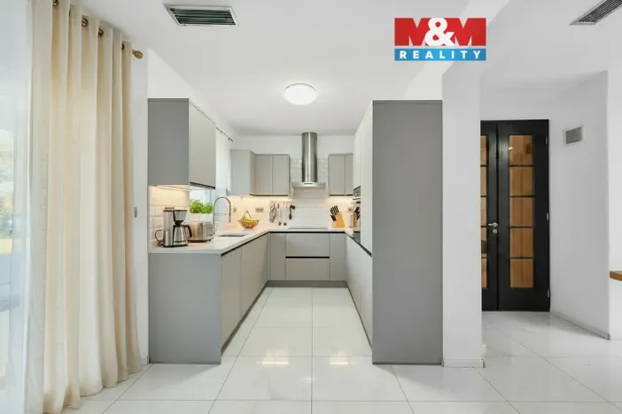 Prodej rodinného domu, Rajhrad, Dobrovského, 206 m2