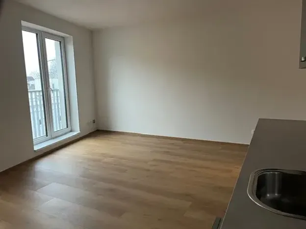 Pronájem bytu 1+kk, České Budějovice, Dobrovodská, 33 m2