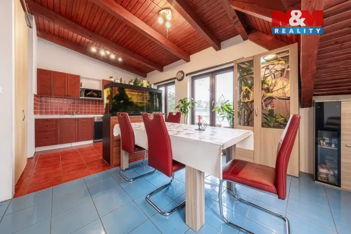 Prodej rodinného domu, Hradešín, 350 m2