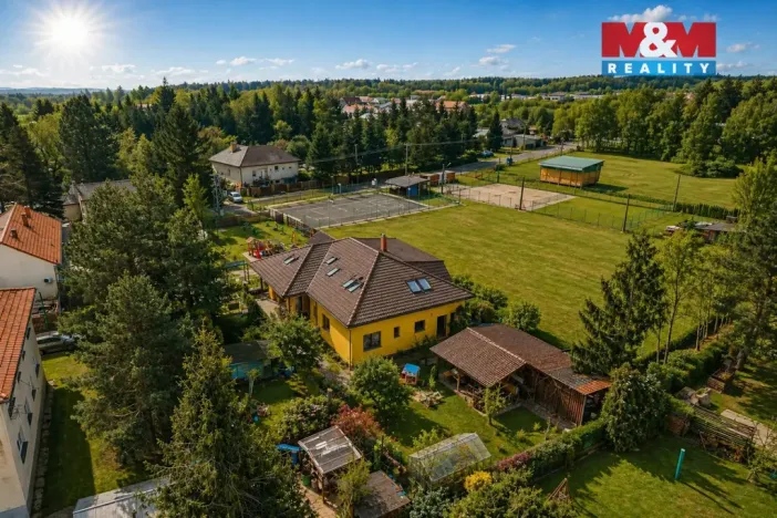 Prodej rodinného domu, Hradešín, 350 m2