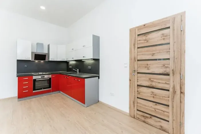 Pronájem bytu 1+kk, Hradec Králové, náměstí Svobody, 30 m2