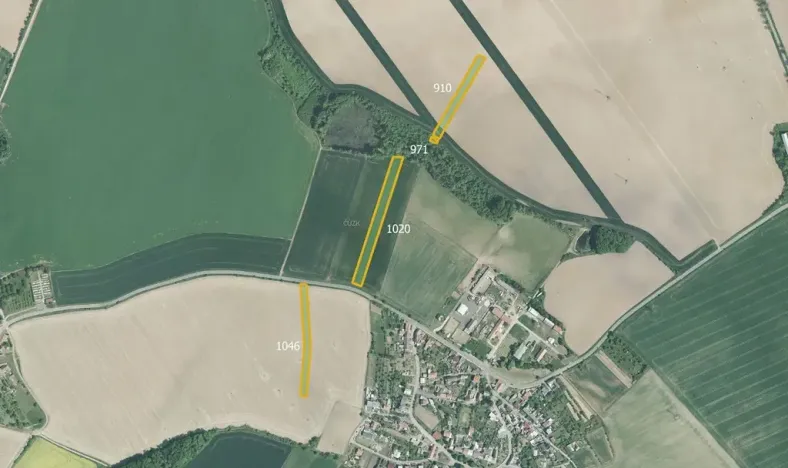 Prodej pole, Počenice-Tetětice, 37733 m2