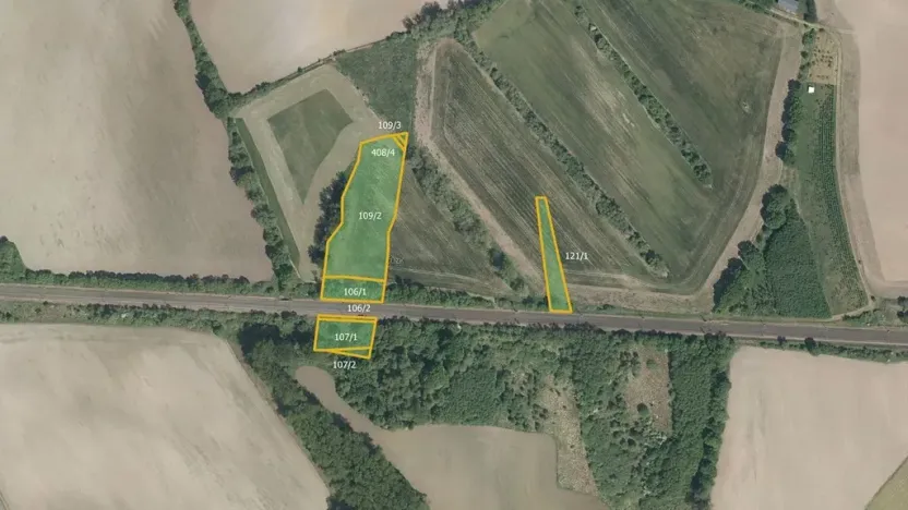 Prodej pole, Pardubice, 22812 m2