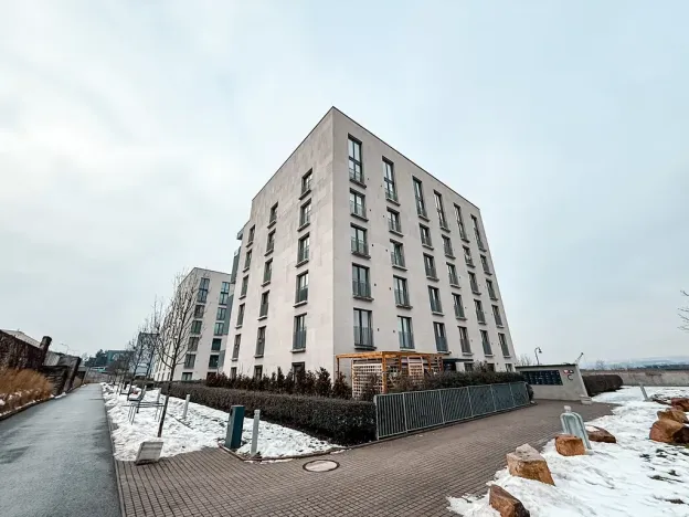 Pronájem bytu 1+kk, Praha - Libeň, Novovysočanská, 28 m2