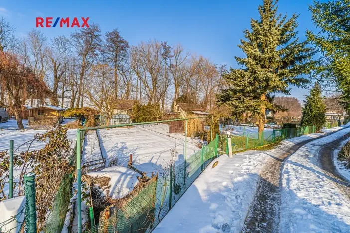 Prodej chaty, Slaný, 16 m2