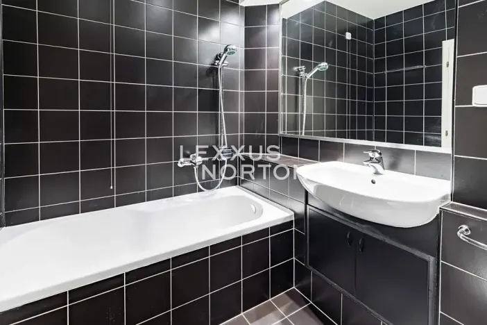 Pronájem bytu 3+1, Praha - Nové Město, Odborů, 87 m2