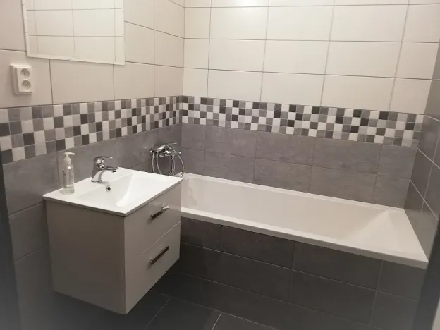 Pronájem bytu 2+1, Liberec - Liberec XII-Staré Pavlovice, Jabloňová, 56 m2