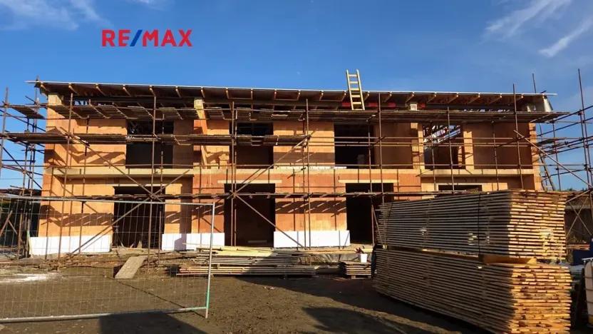 Prodej bytu 2+kk, Třeština, 70 m2