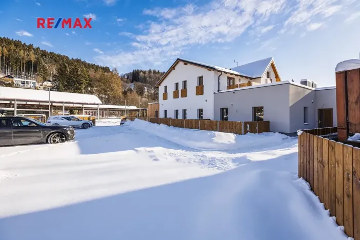 Prodej bytu 3+kk, Svoboda nad Úpou, Nádražní, 65 m2