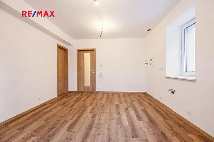 Prodej bytu 2+kk, Svoboda nad Úpou, Nádražní, 54 m2