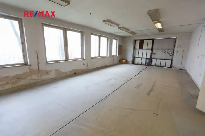 Prodej obchodního prostoru, Město Albrechtice, Míru, 1427 m2