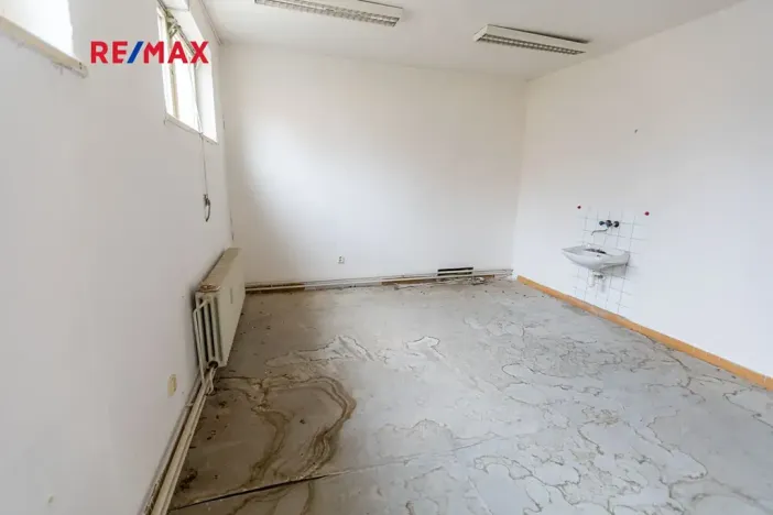 Prodej obchodního prostoru, Město Albrechtice, Míru, 1427 m2