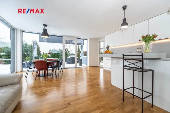 Pronájem vily, Praha - Lysolaje, 150 m2