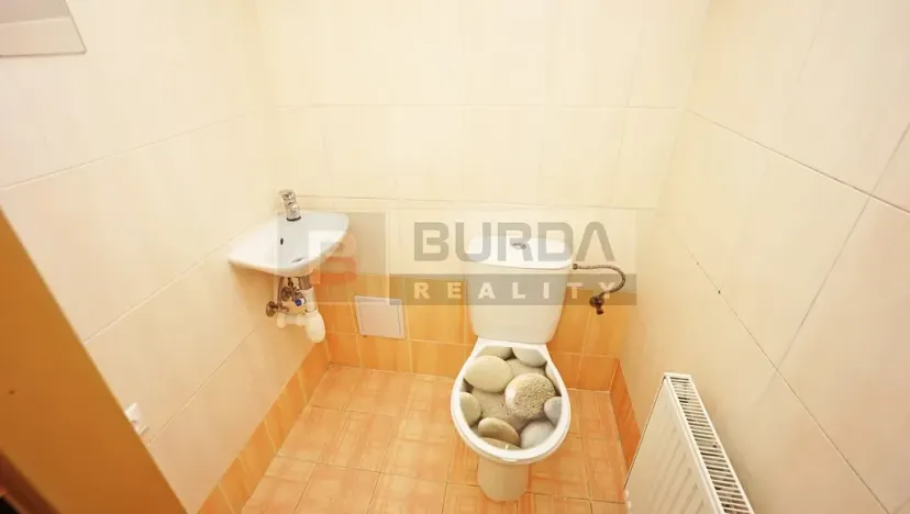 Pronájem bytu 2+kk, Neratovice, 41 m2