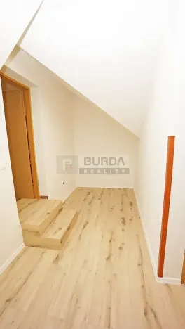 Pronájem bytu 2+kk, Neratovice, 41 m2