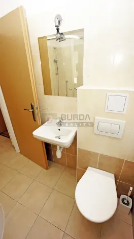 Pronájem bytu 1+kk, Neratovice, 25 m2